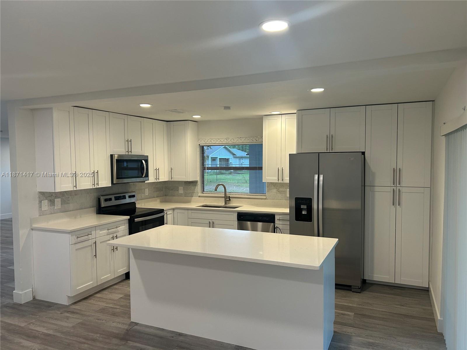 POINCIANA RE-PLAT PT OF NB - Residential