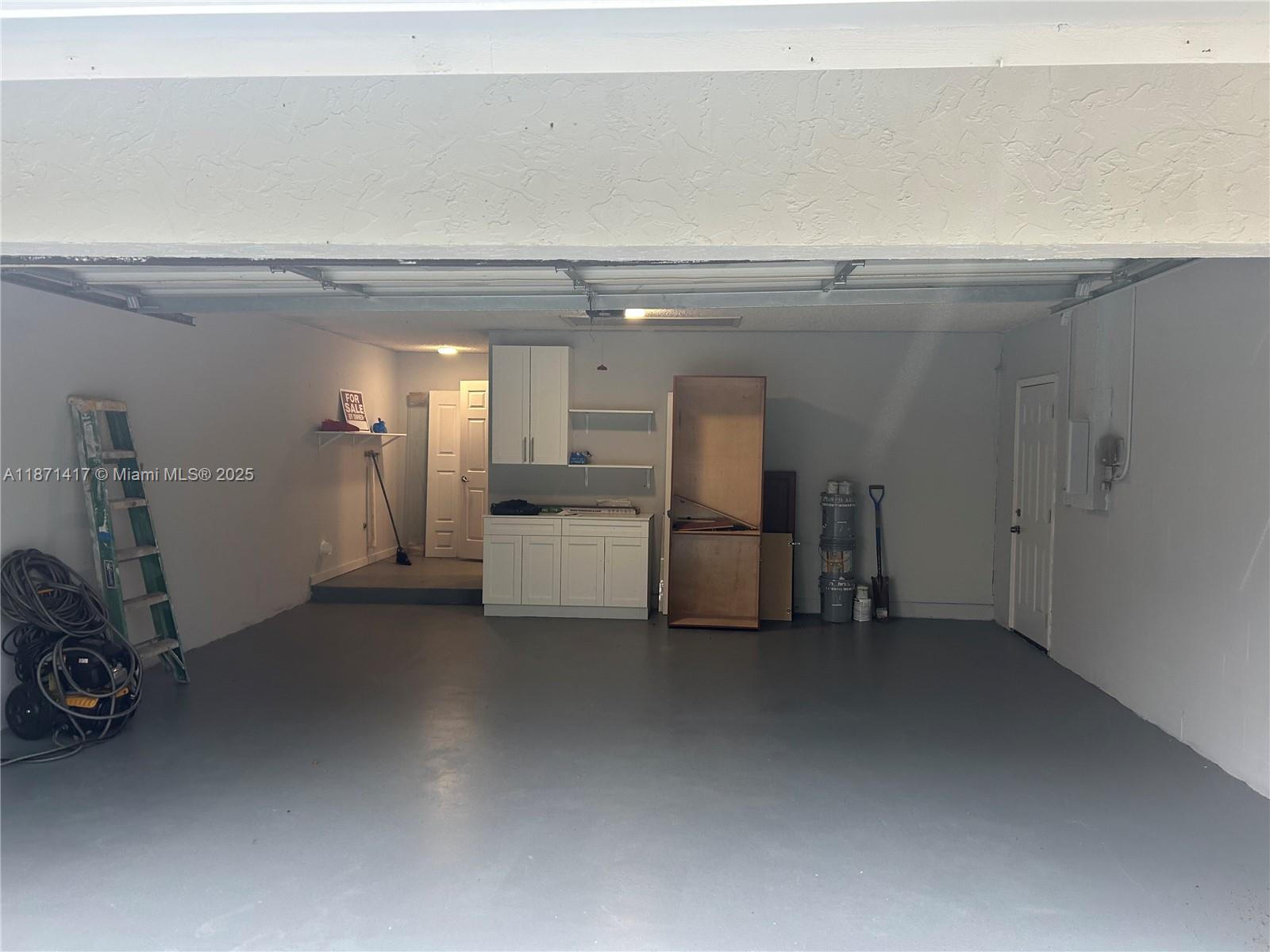 POINCIANA RE-PLAT PT OF NB - Residential