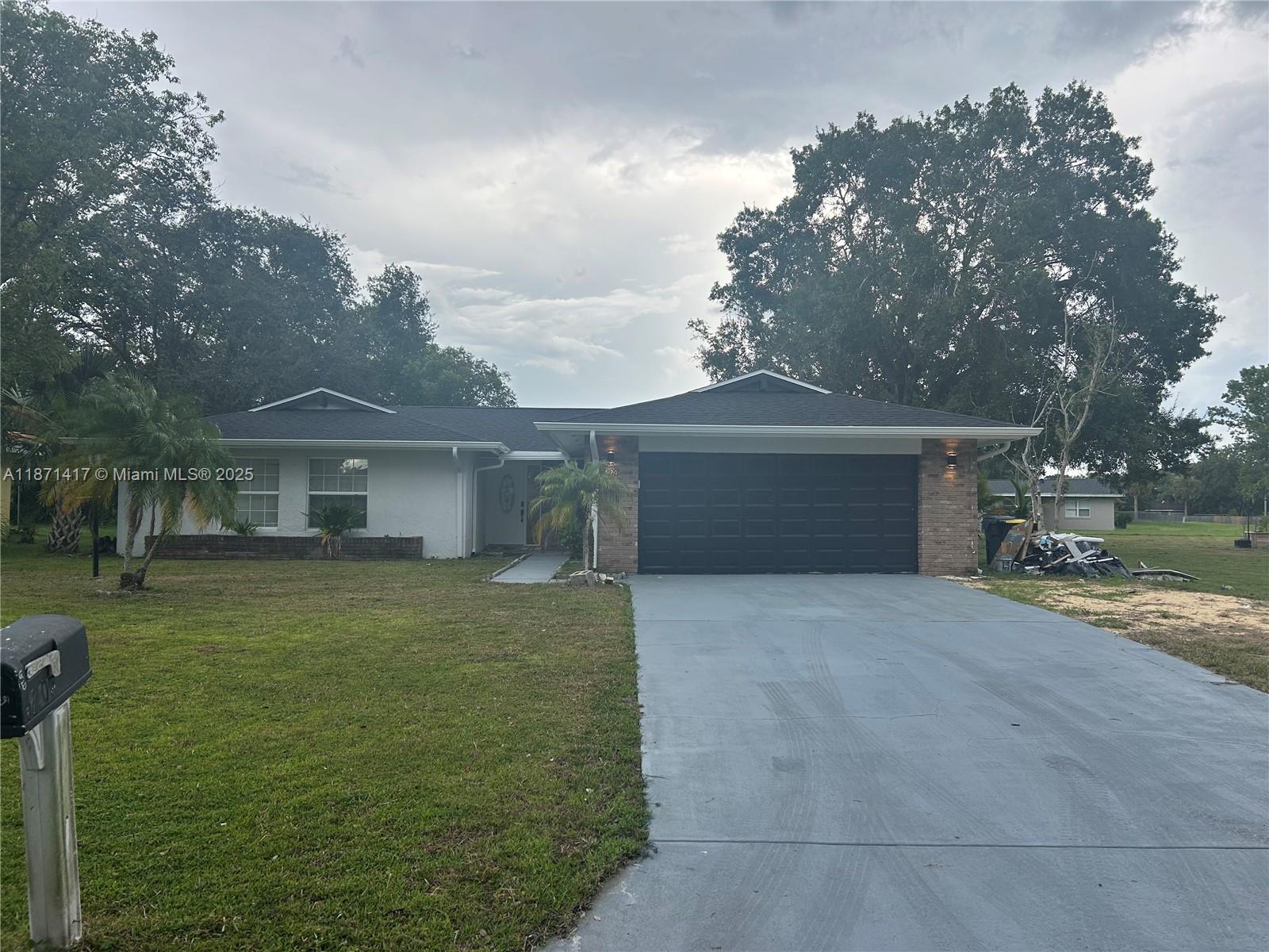 Fully renovated 3 Bed 2 Bath 2-car garage single family. This is a turnkey property, ready for your Family Nicely renovated Kitchen & Island
quartz tops, bathrooms, new AC & water heater, sliders, and roof. Centrally located in the heart of Poinciana, all major employment centers and
entertainment venues. Poinciana HOA included Internet, TV, and cell phone plan discounts.