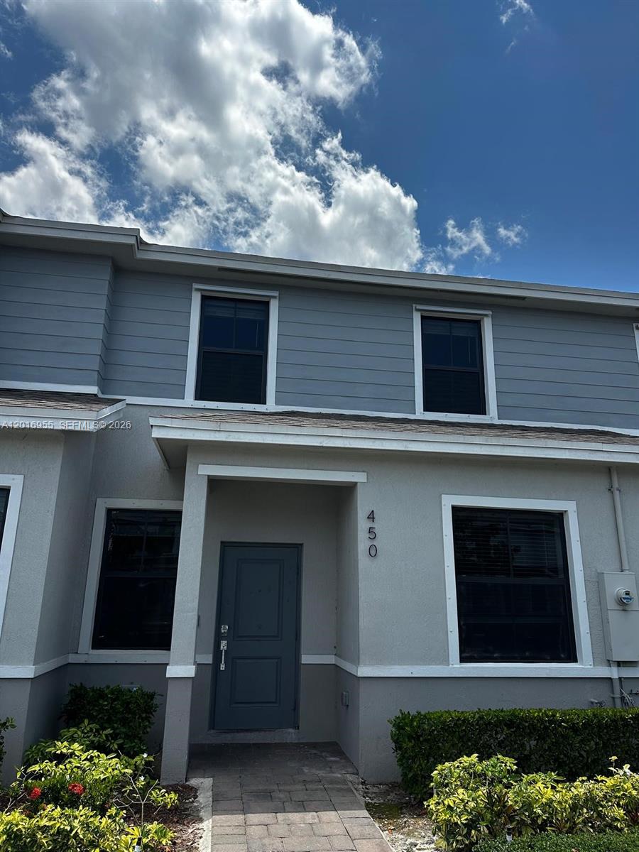 MIAMI LAND AND DEVELOPMEN - Residential Lease