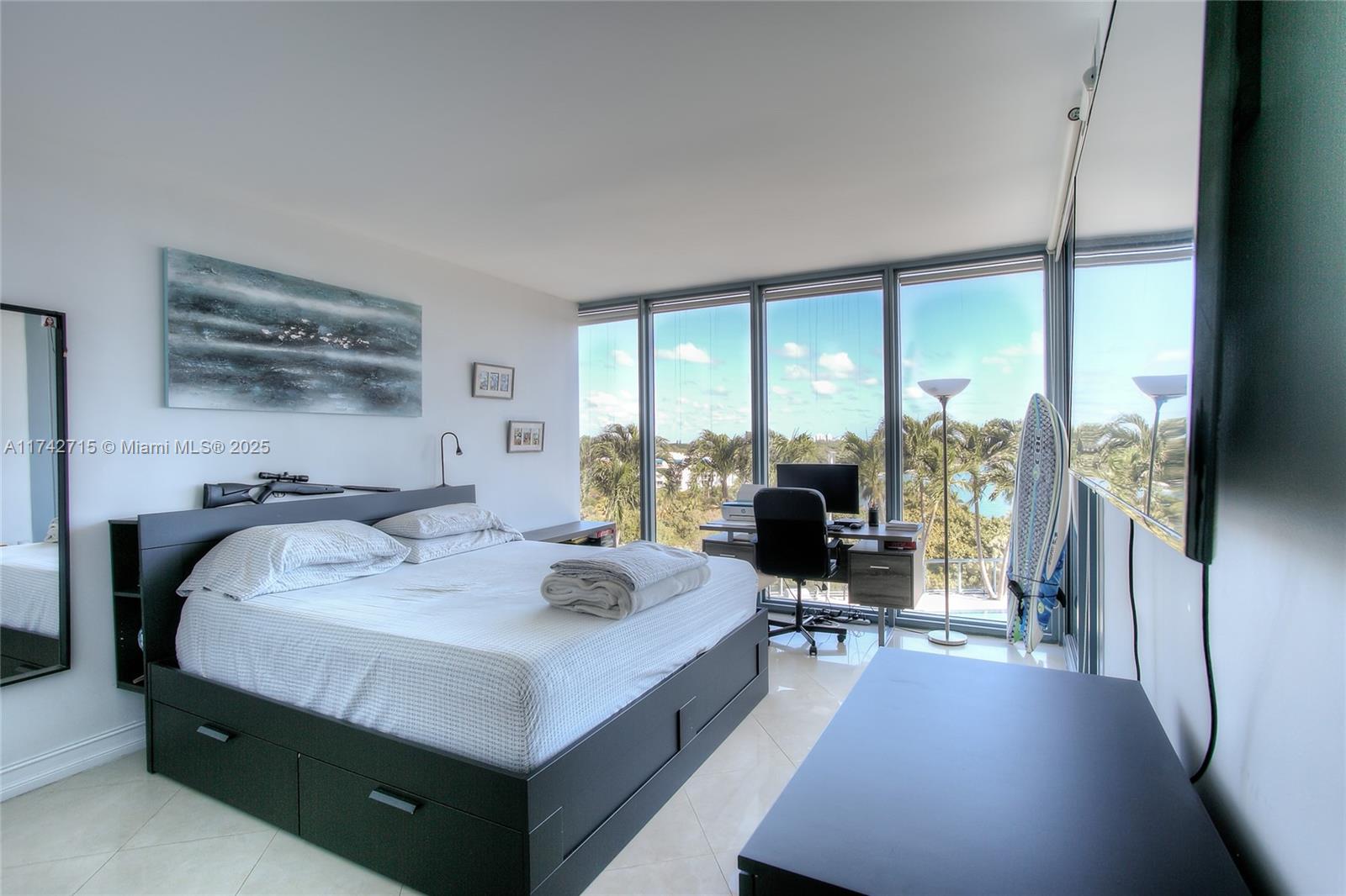 BLUE CONDO - Residential Lease