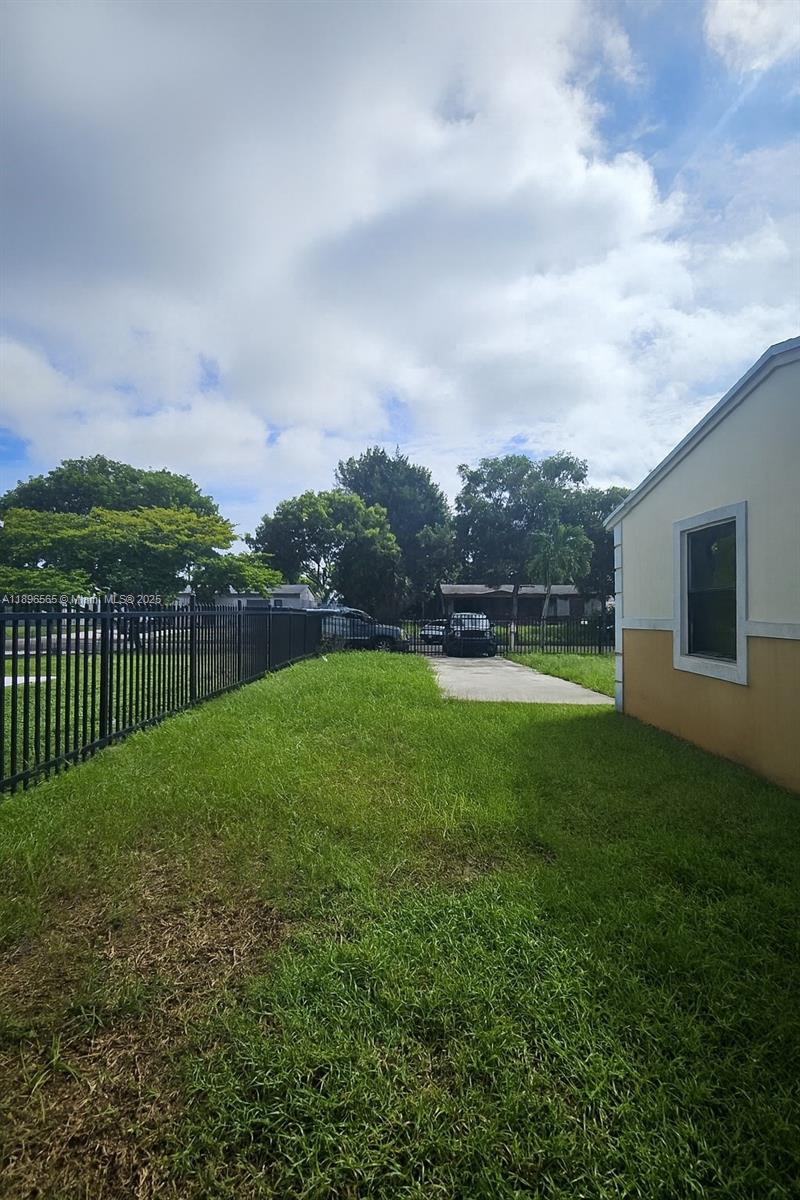 BUNCHE PARK 1 ADDN - Residential