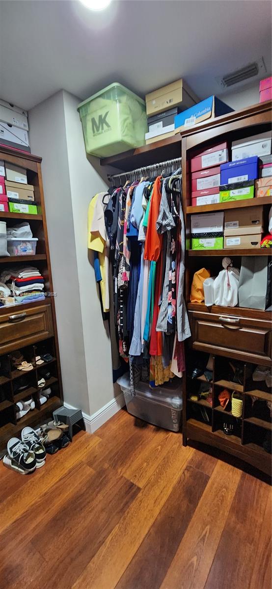 LAKES ON THE GREEN REPLAT - Residential