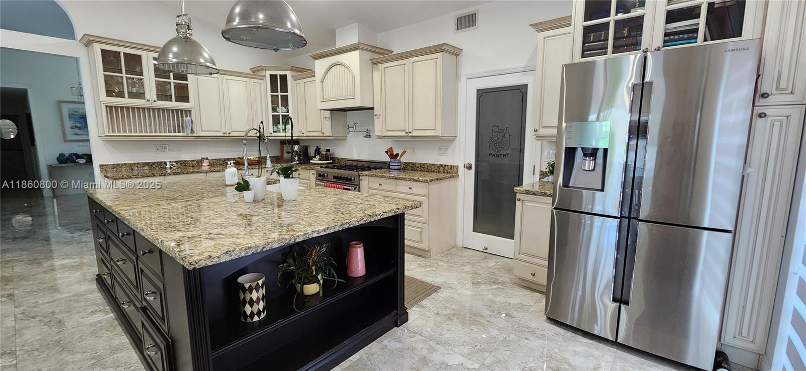 LAKES ON THE GREEN REPLAT - Residential