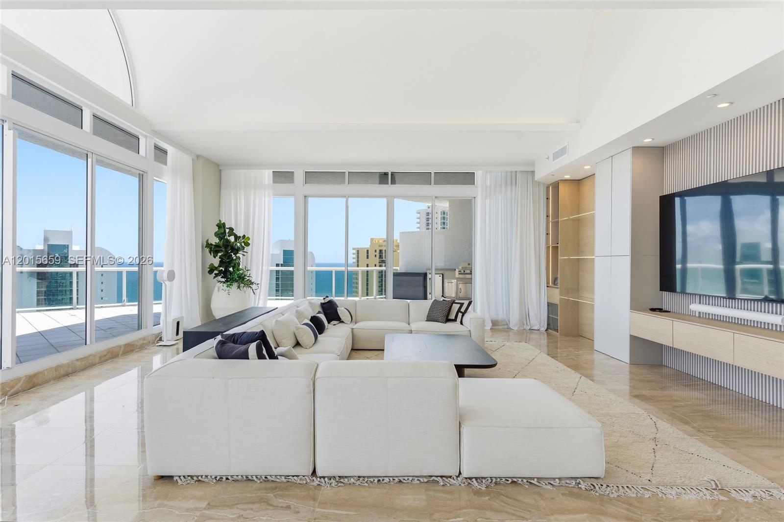 OCEANIA IV CONDO - Residential