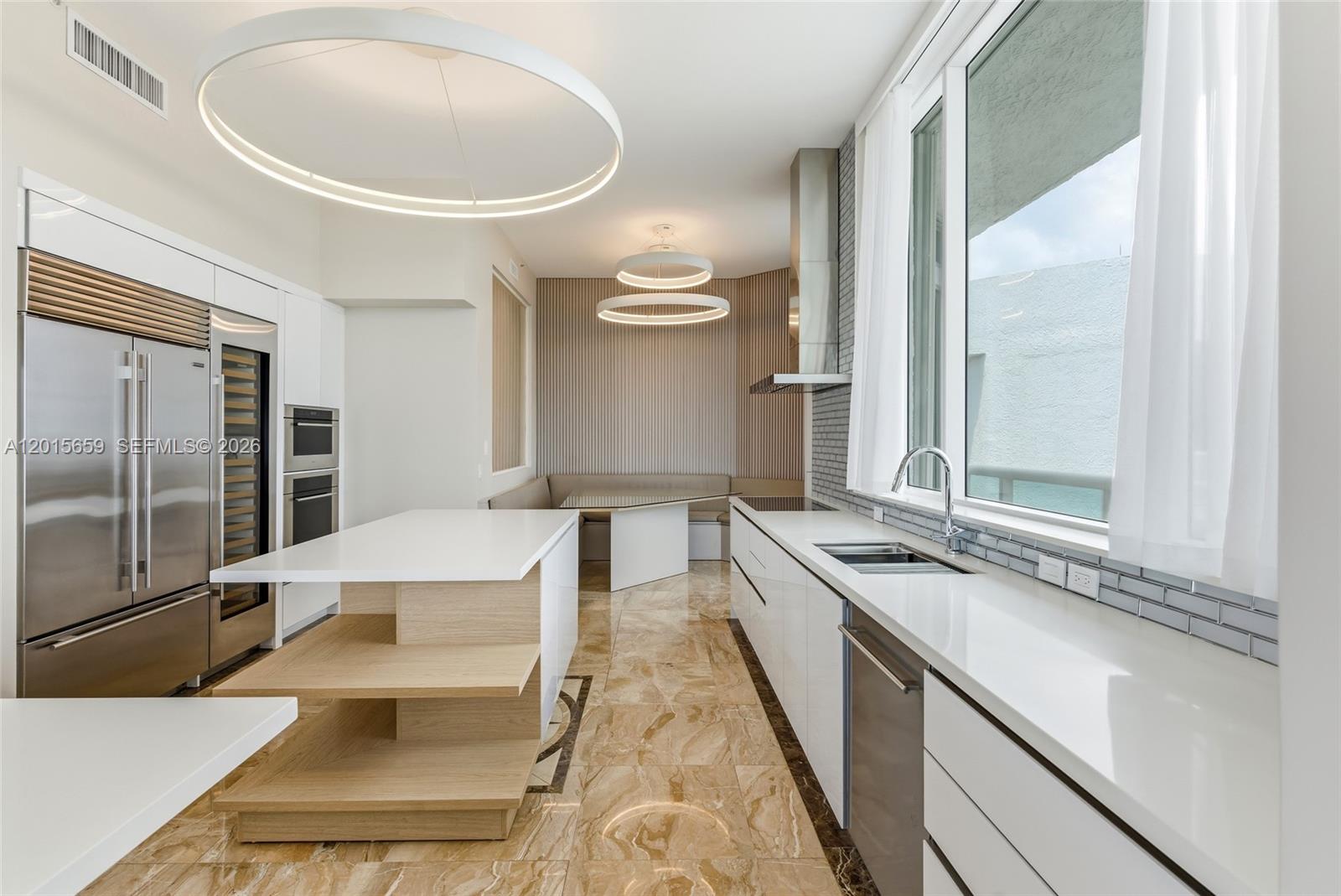 OCEANIA IV CONDO - Residential