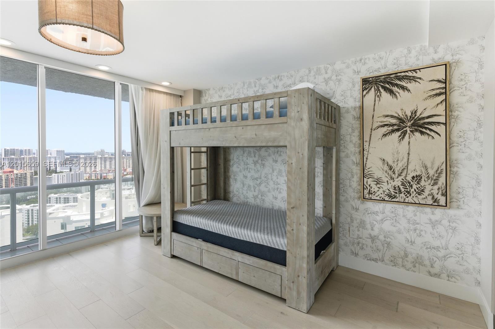 OCEANIA IV CONDO - Residential