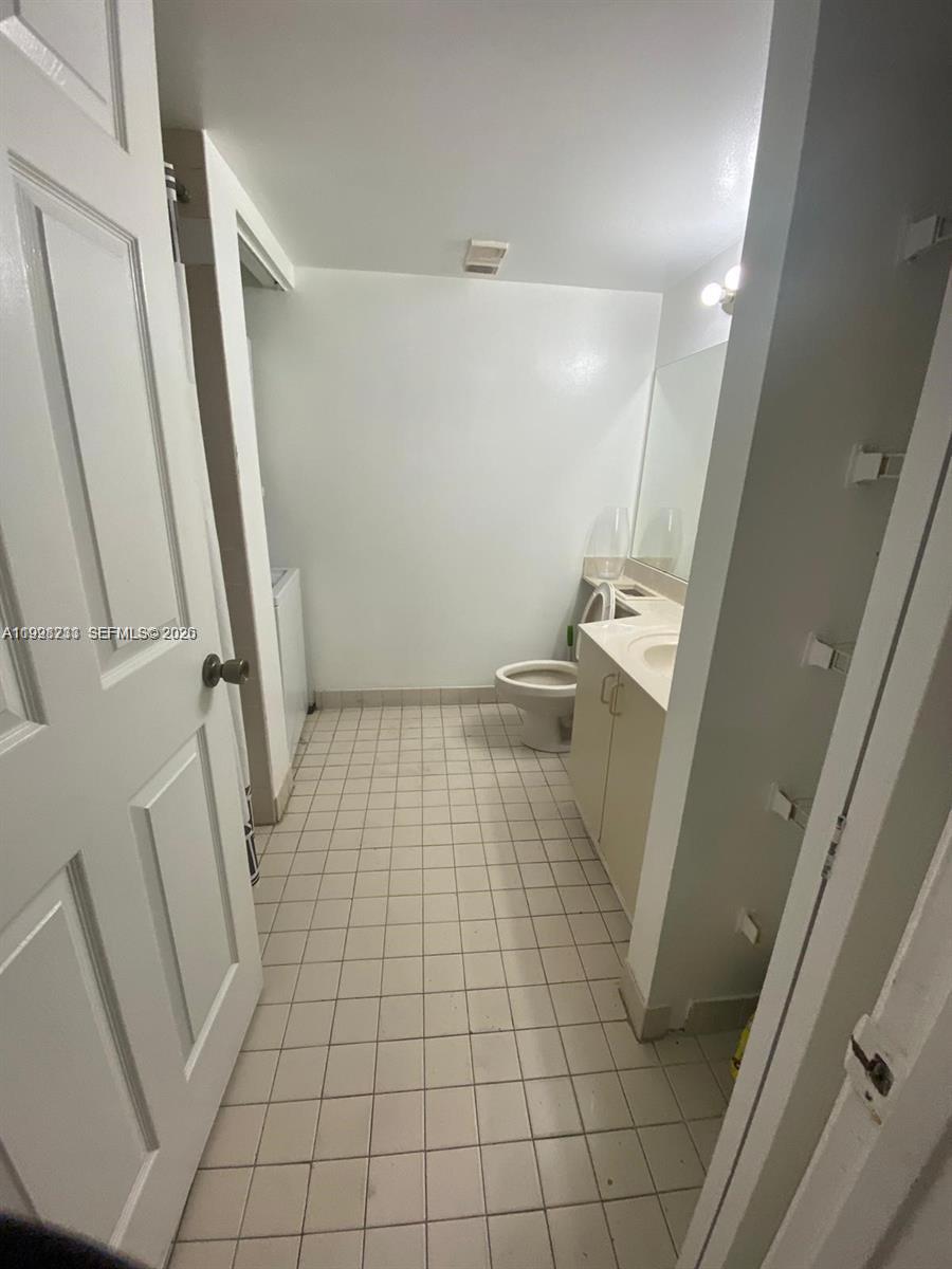 THE GREENS AT DORAL CONDO - Residential