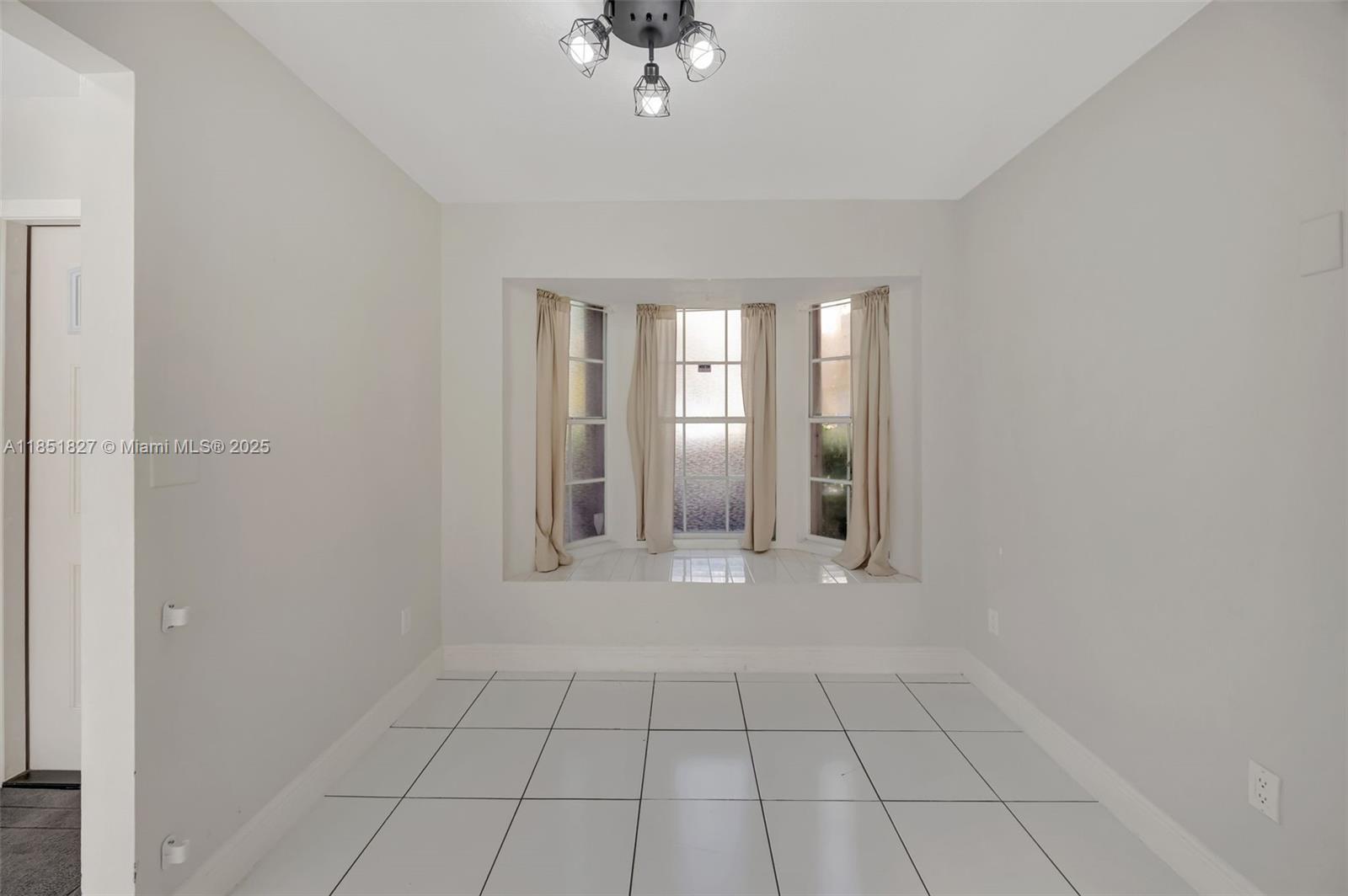 JASMINE AT THE HAMMOCKS 1 - Residential