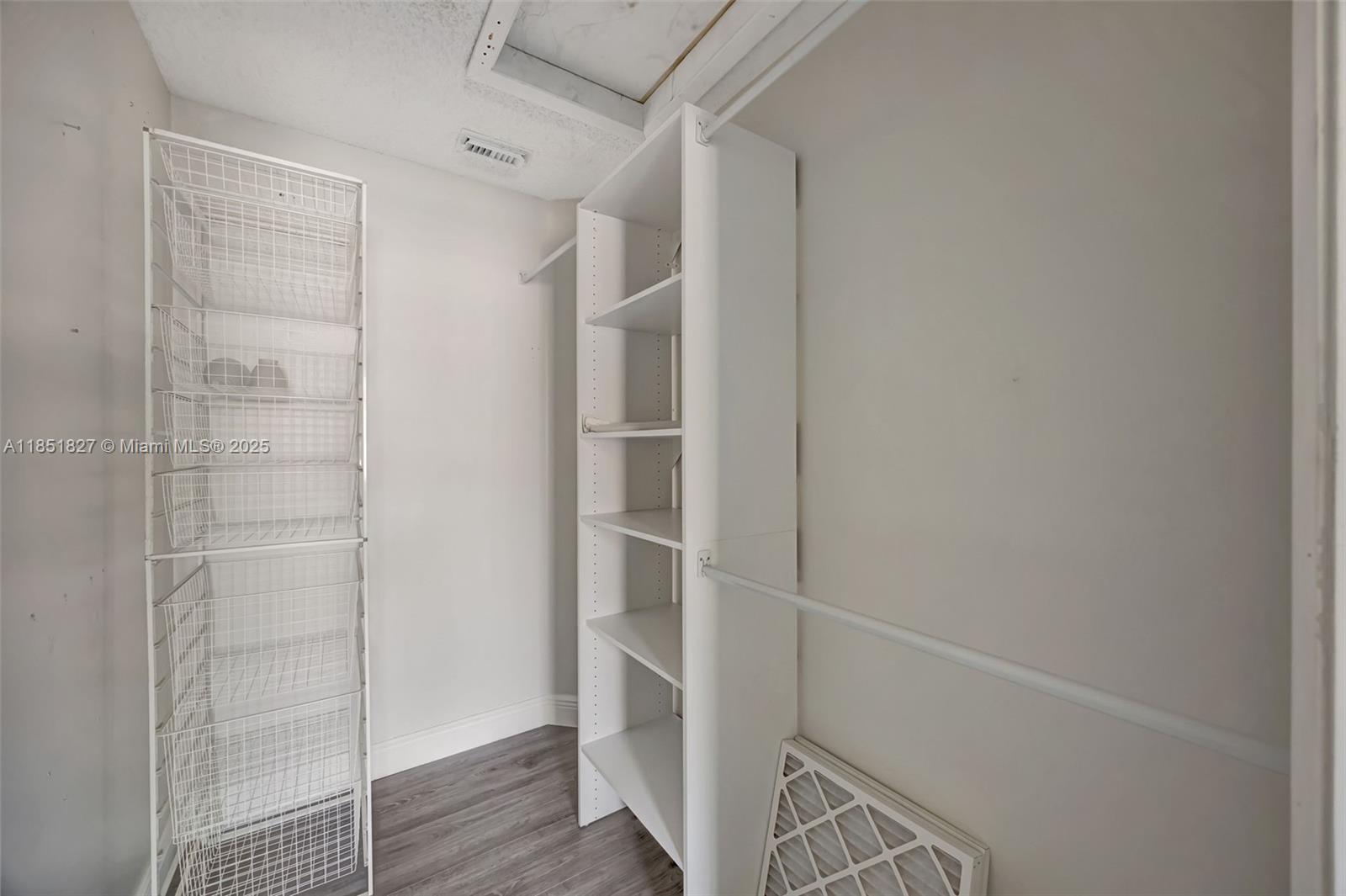 JASMINE AT THE HAMMOCKS 1 - Residential