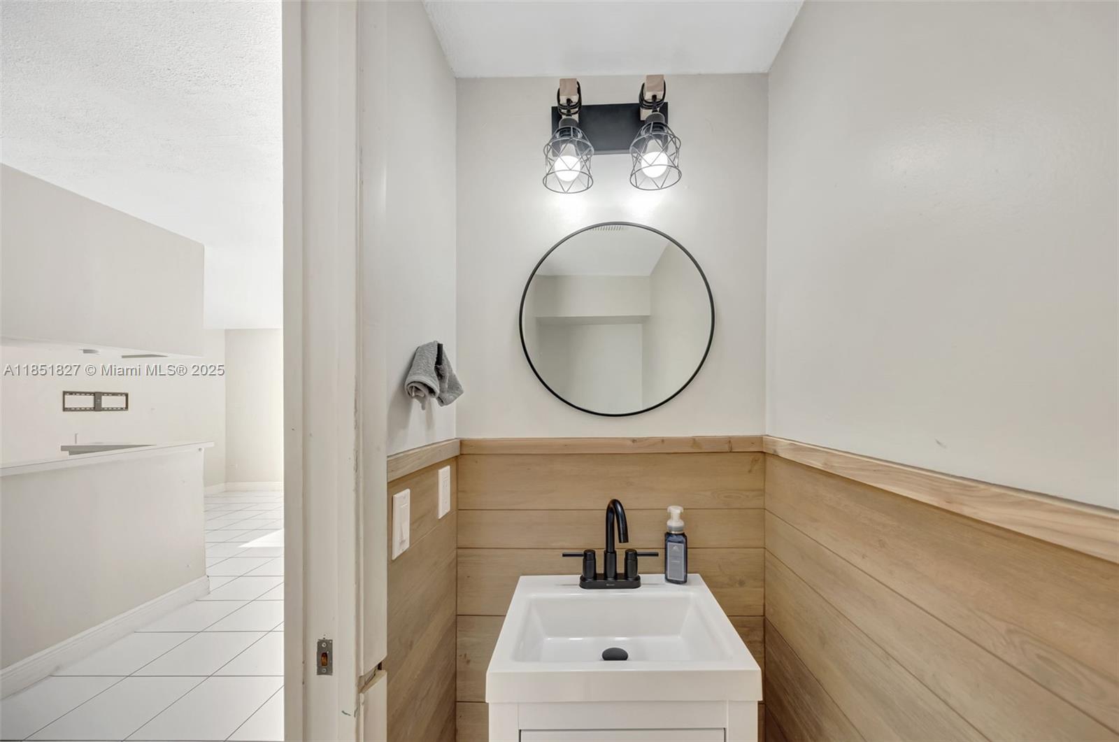 JASMINE AT THE HAMMOCKS 1 - Residential