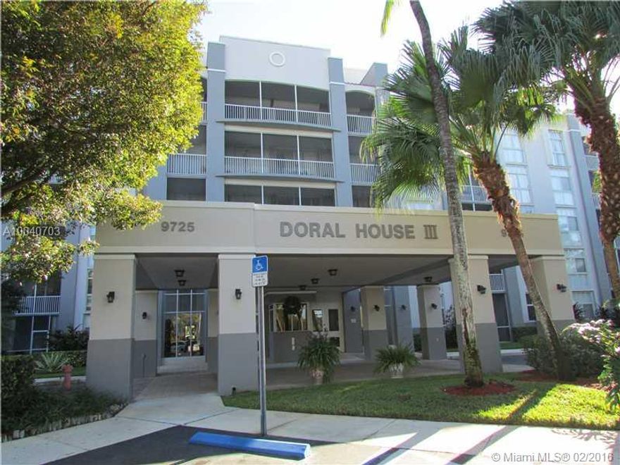 The BEST 3/2 unit in Doral House Building 3 with magnificent Golf Course View. Kitchen with granite countertops, great layout and lots of natural light. Building offers great amenities, including access to Doral Park Club.