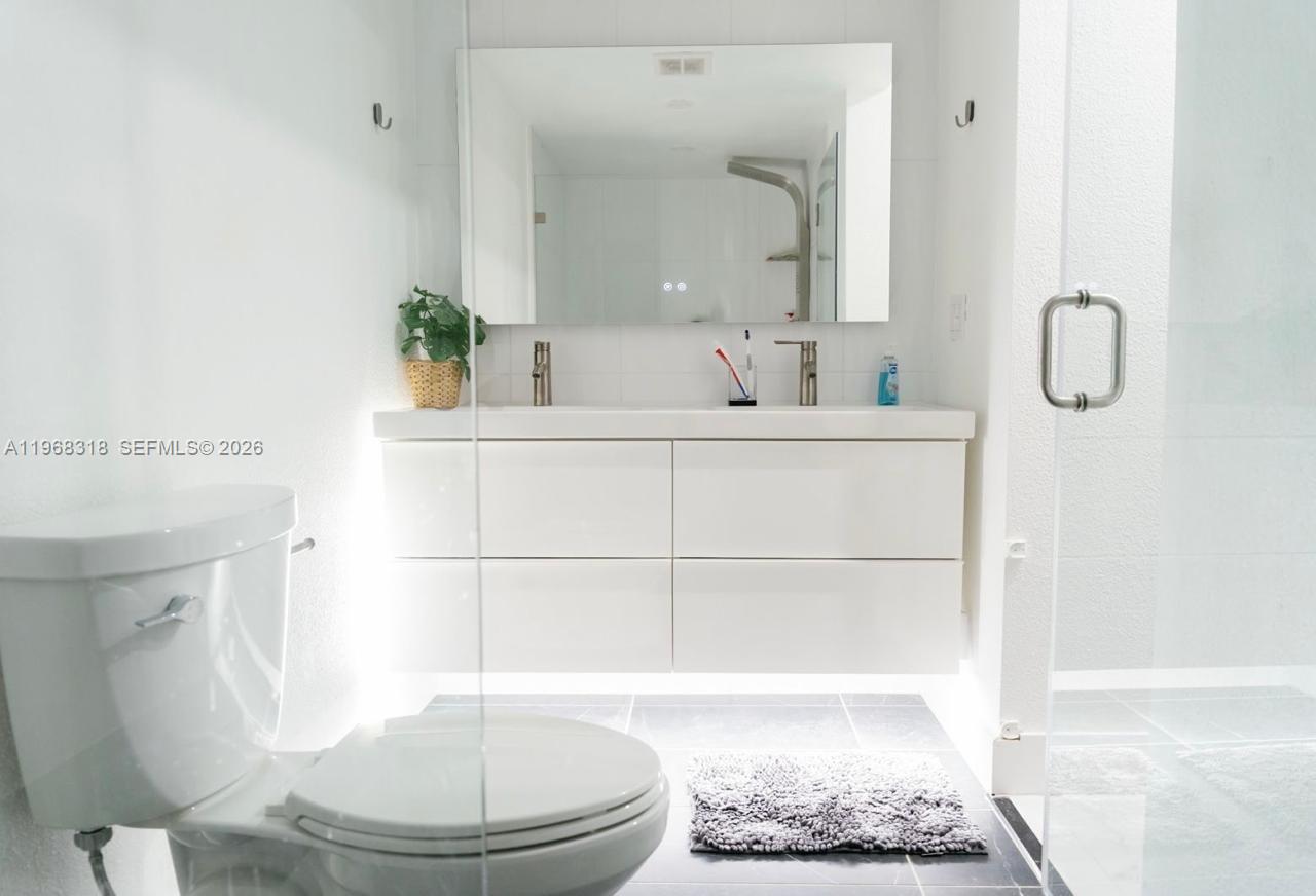 SUNSET PALMS EAST CONDO - Residential