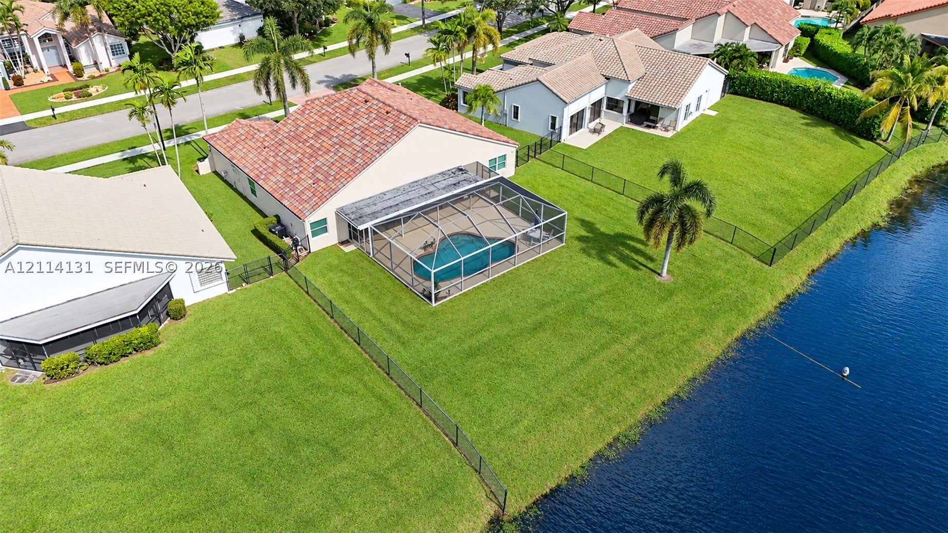 9012 Southern Orchard Rd N RD, Davie FL 33328