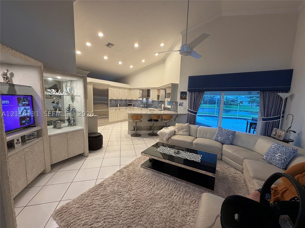 Photo of 9012 Southern Orchard Rd N, Davie, FL 33328 (MLS # A12114131)