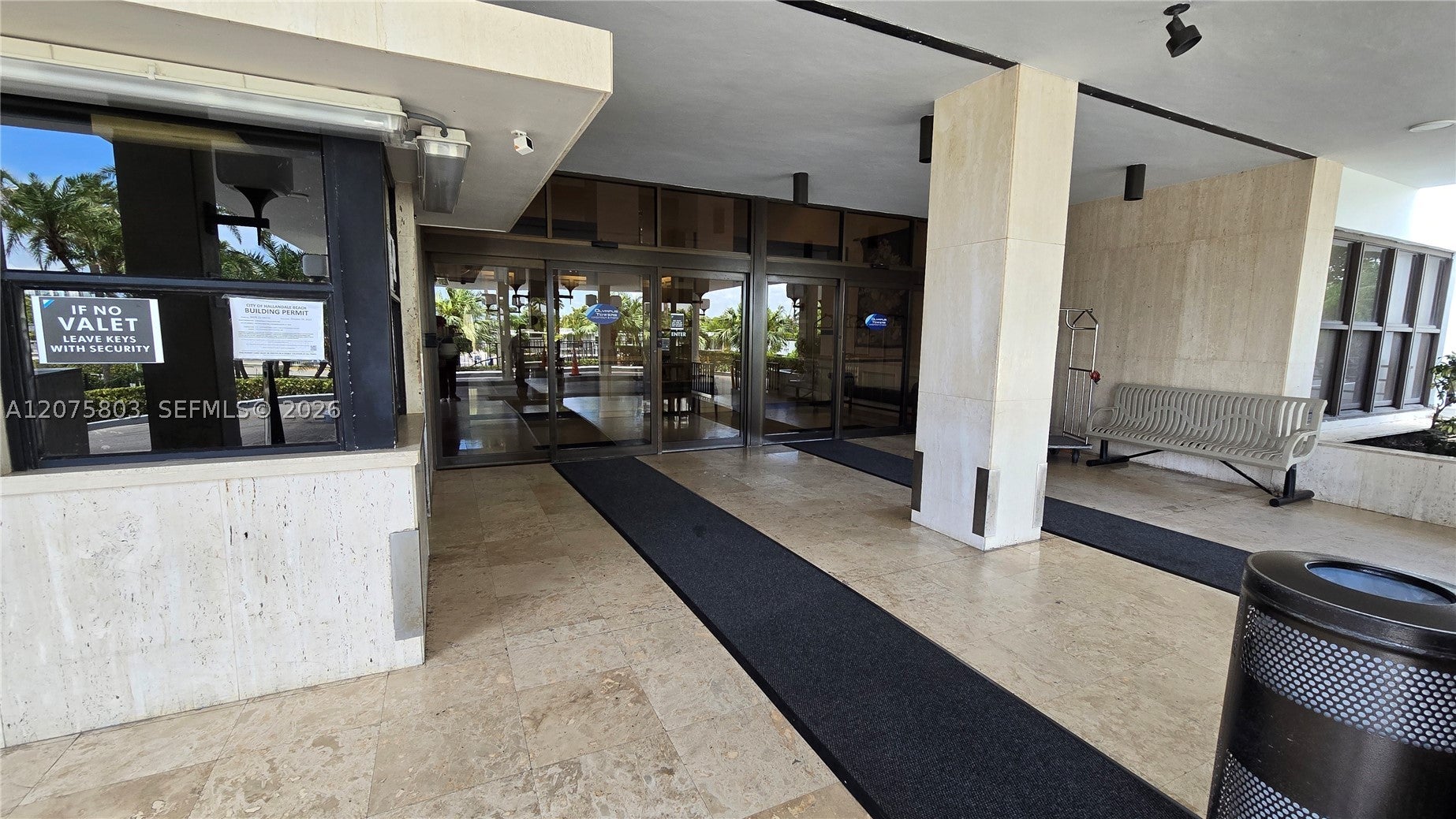 2500 Parkview Dr 2317