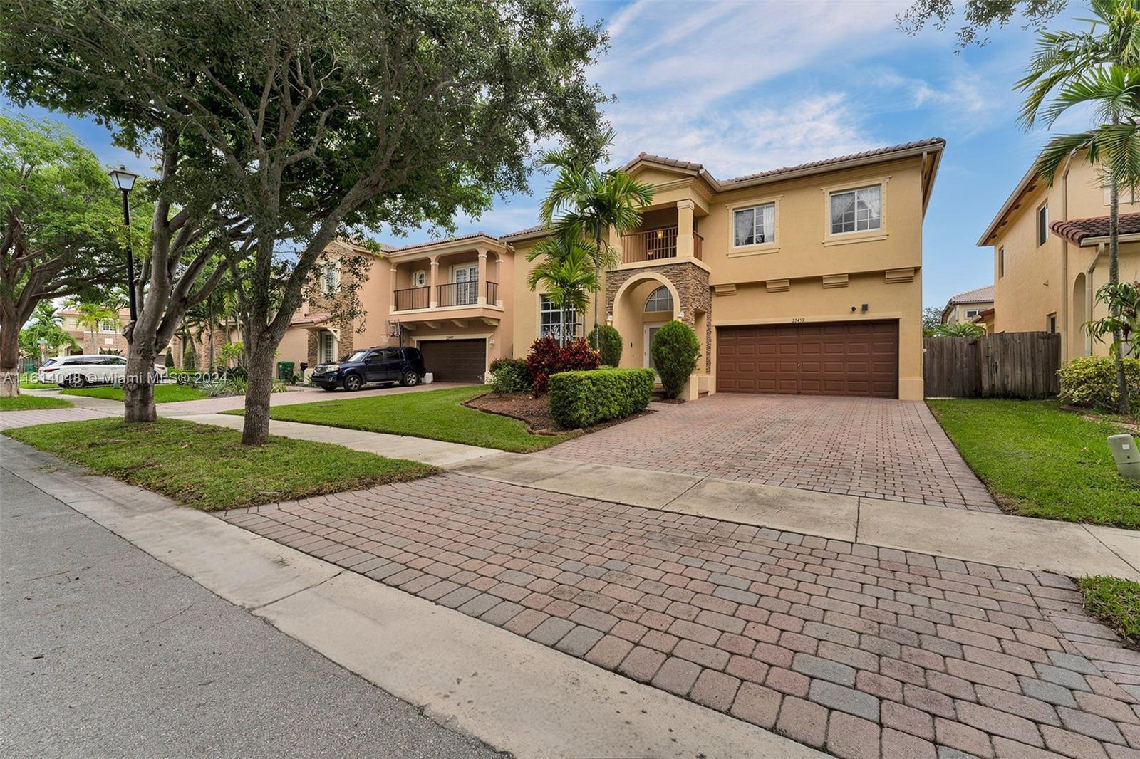 LAKES BY THE BAY DAY - Residential Lease
