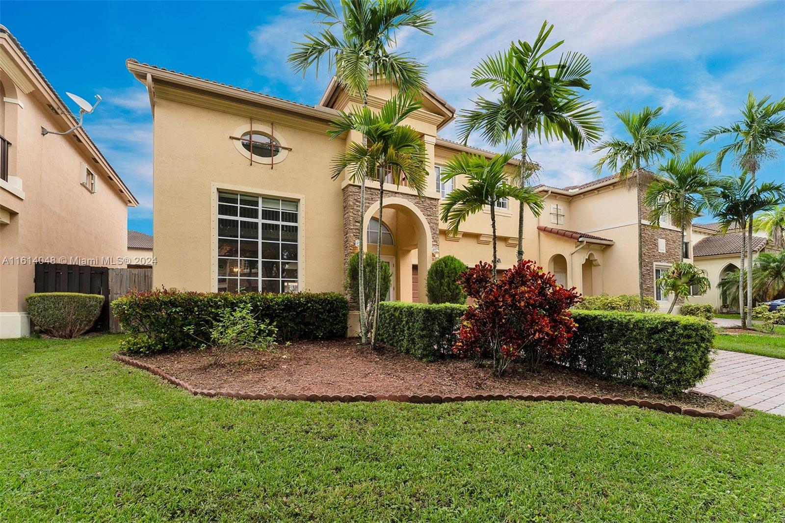 LAKES BY THE BAY DAY - Residential Lease