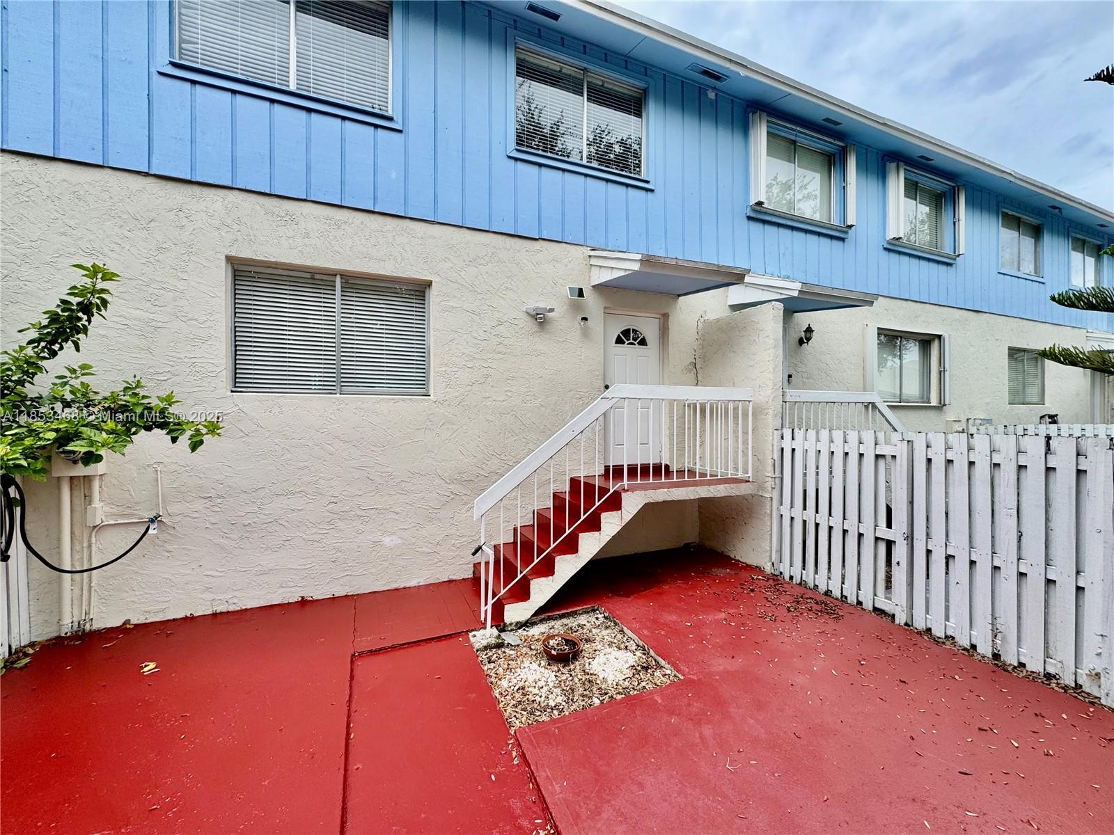THIS BEAUTIFUL TOWNHOME IS LOCATED IN AN AMAZING COMMUNITY, QUICK ACCESS TO THE EXPRESSWAY
NEAR MANY SHOPS, RESTAURANTS AND GREAT SCHOOLS! COURTYARD AND PATIO FOR ENTERTAINING
GUESTS,TENNIS COURT, CLUB HOUSE FOR PARTIES, POOL WITH RESTROOMS AND ACCESS TO CANAL. MUST SEE
IN PERSON TO APPRECIATE. REQUIREMENTS - FIRST AND LAST MONTH RENT + SECURITY DEPOSIT $7,500.00
MOVE IN PRICE . PROOF OF INCOME, 4 WEEKS OF EMPLOYMENT; 2 YEARS OF W'2 FORMS; 3 MONTHS OF BANK
STATEMENT; CREDIT SCORE 650+,ID'S,MIAMI DADE BACKGROUND CHECK. $250 DEPOSIT REQUIRE FOR PET IF
APPLICABLE, 1 YEAR LEASE MINIMUM.