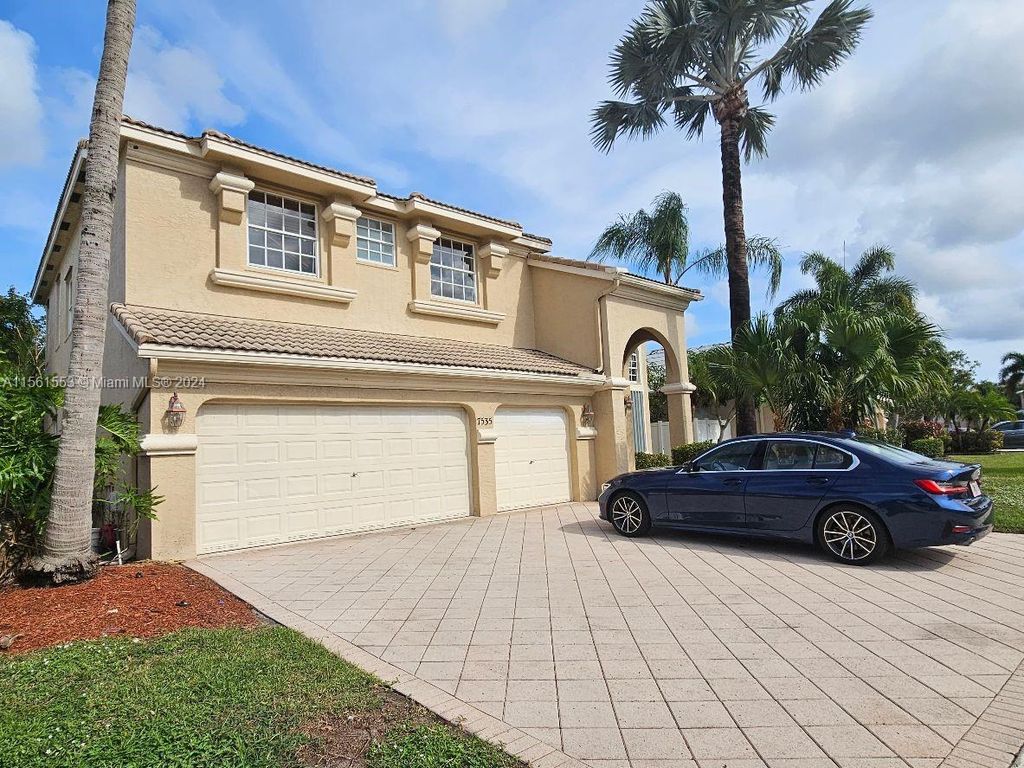 Photo of 7535 Greenville Cir #7535, Lake Worth, FL 33467 (MLS # A11561553)