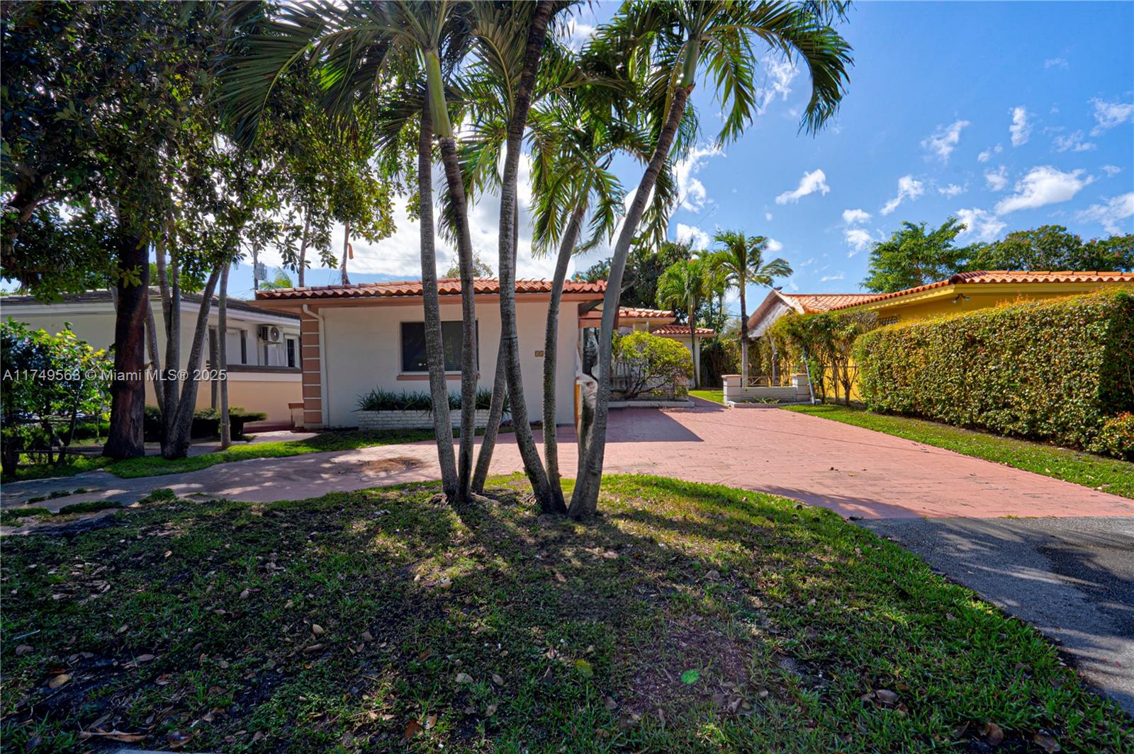 1526 Bird Rd