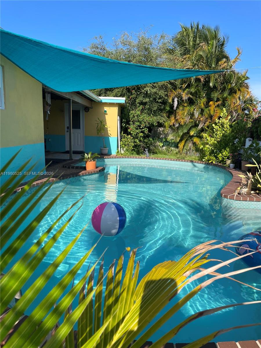 ACRES LAKE ESTATES - Residential