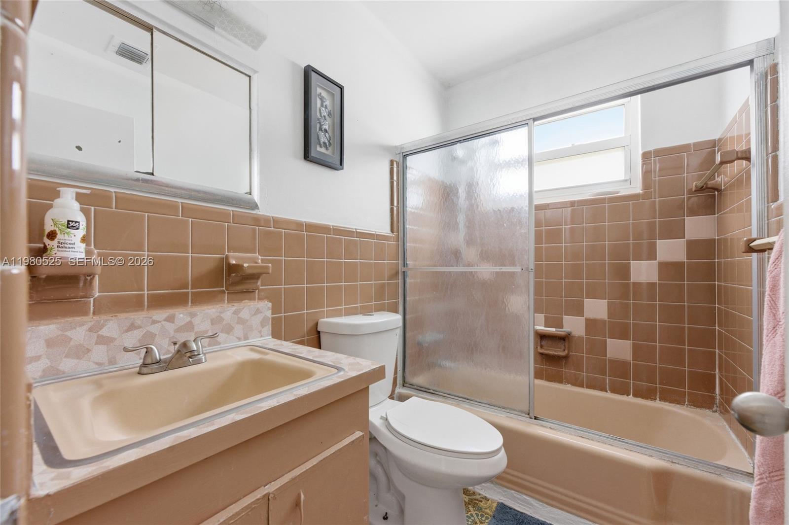 ACRES LAKE ESTATES - Residential