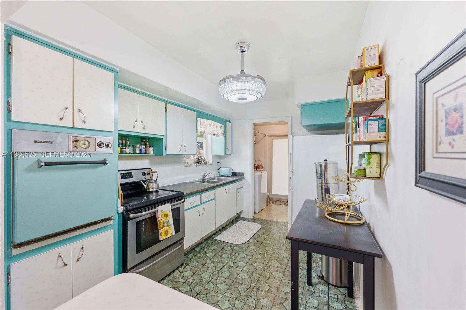 ACRES LAKE ESTATES - Residential