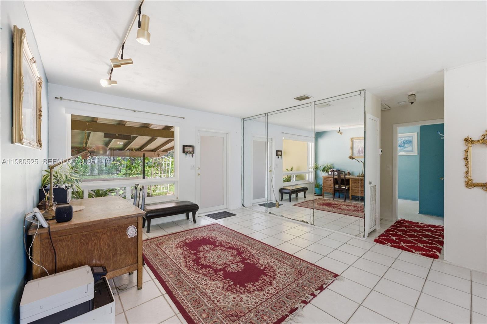 ACRES LAKE ESTATES - Residential