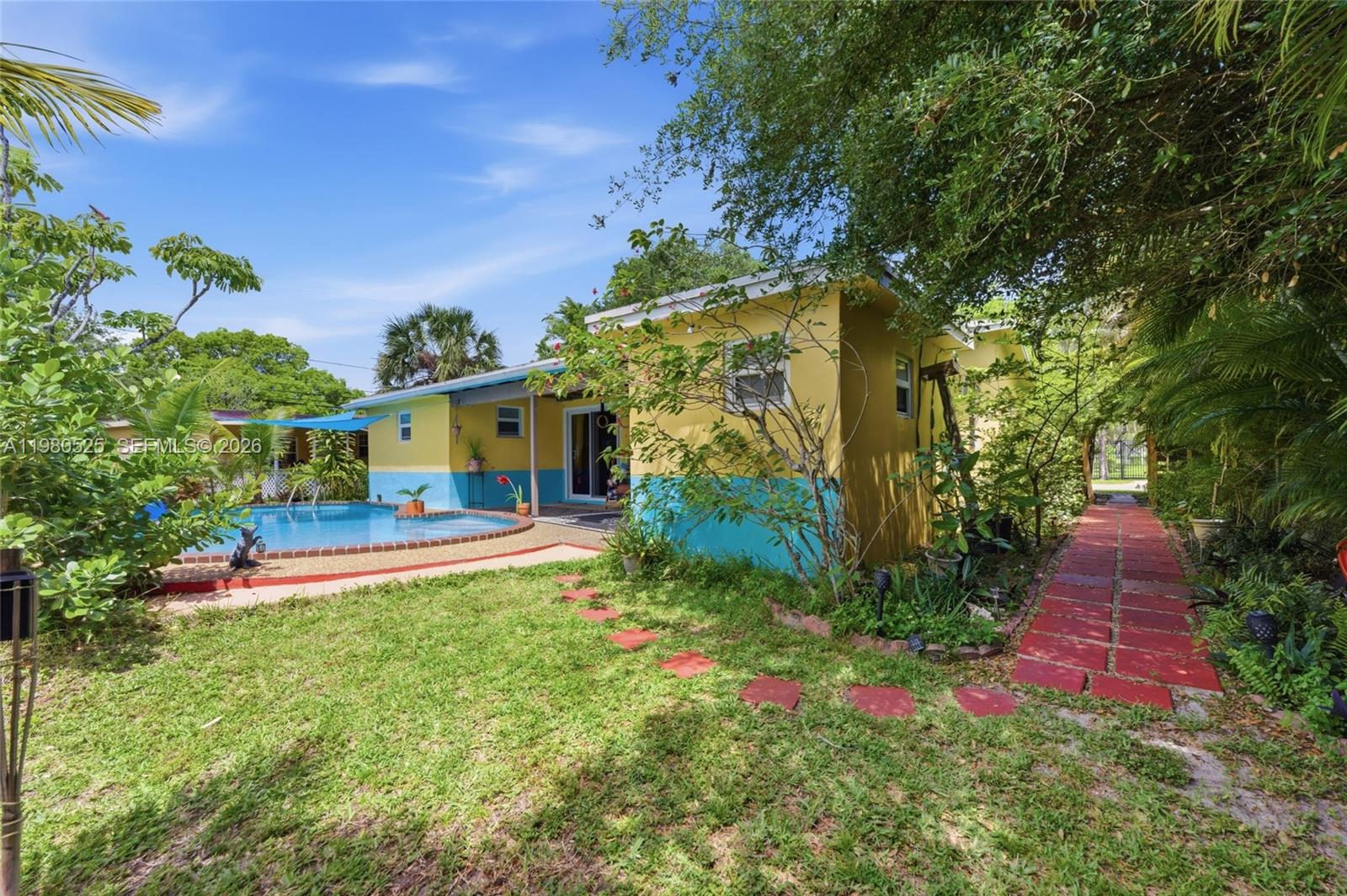 ACRES LAKE ESTATES - Residential