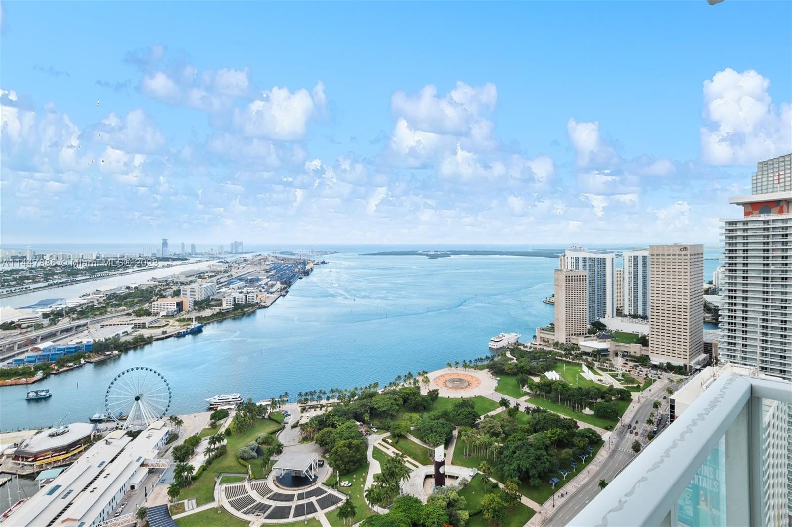 VIZCAYNE NORTH CONDO - Residential