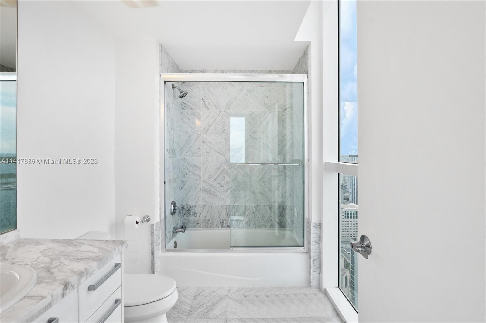 VIZCAYNE NORTH CONDO - Residential