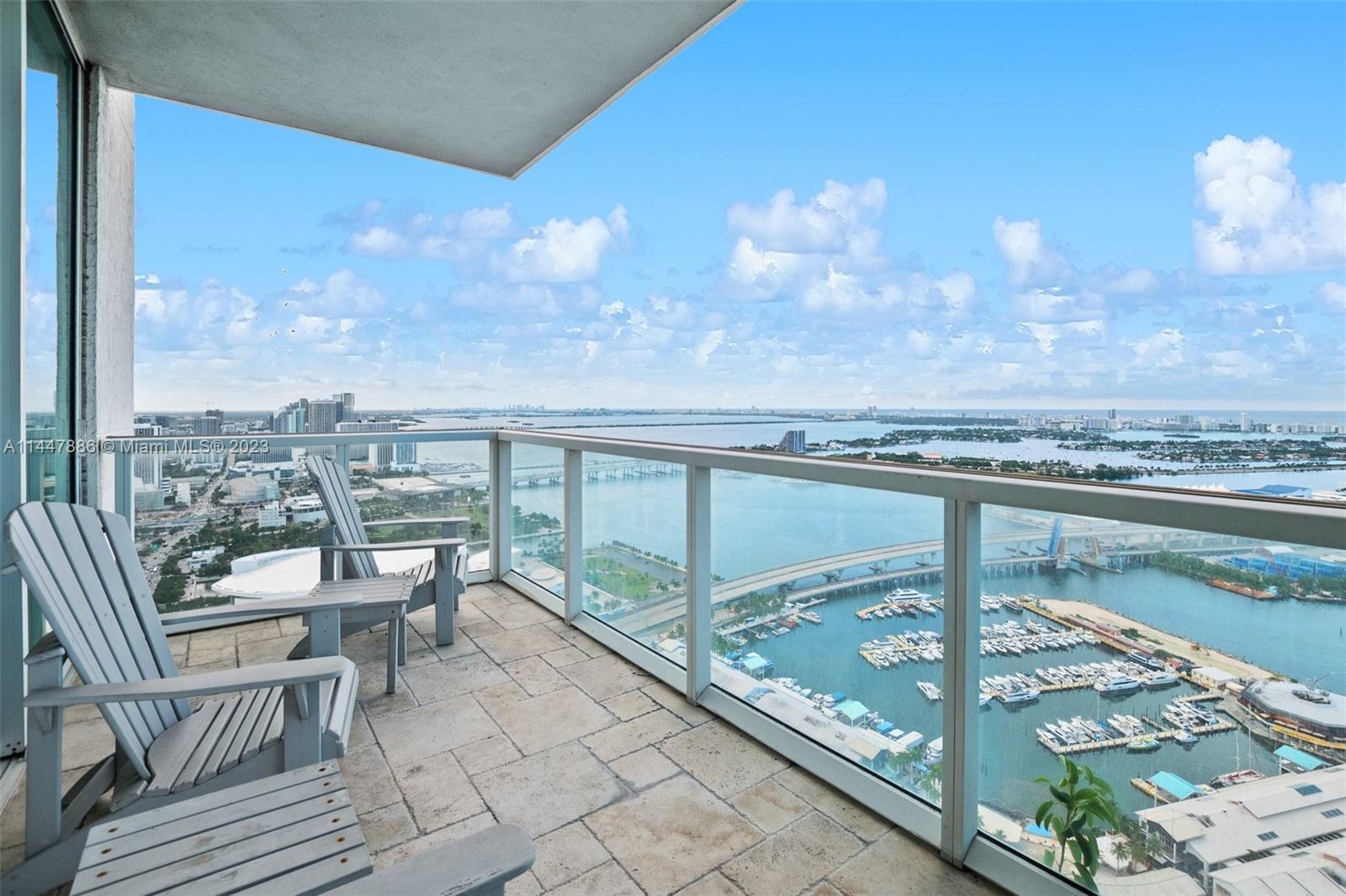 VIZCAYNE NORTH CONDO - Residential