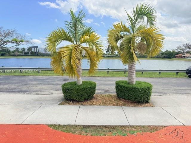 PELICANS POINT A T MILLER - Residential