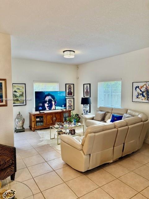 PELICANS POINT A T MILLER - Residential