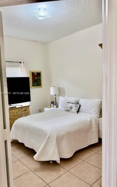 PELICANS POINT A T MILLER - Residential