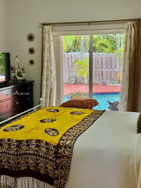 PELICANS POINT A T MILLER - Residential