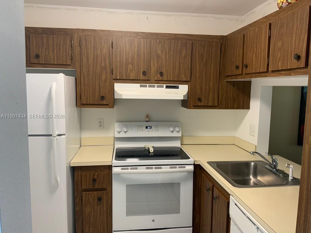 POINCIANA 14 PINE ISLAND - Residential