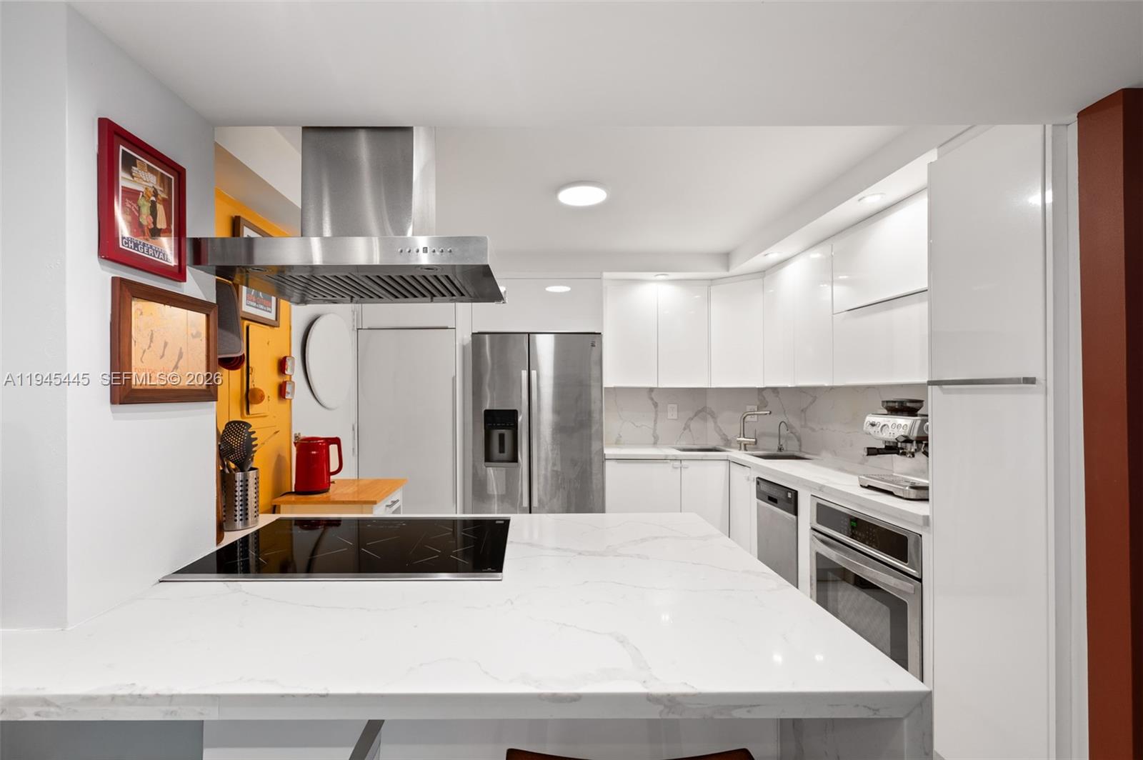 BRICKELL BAY CLUB CONDO - Residential