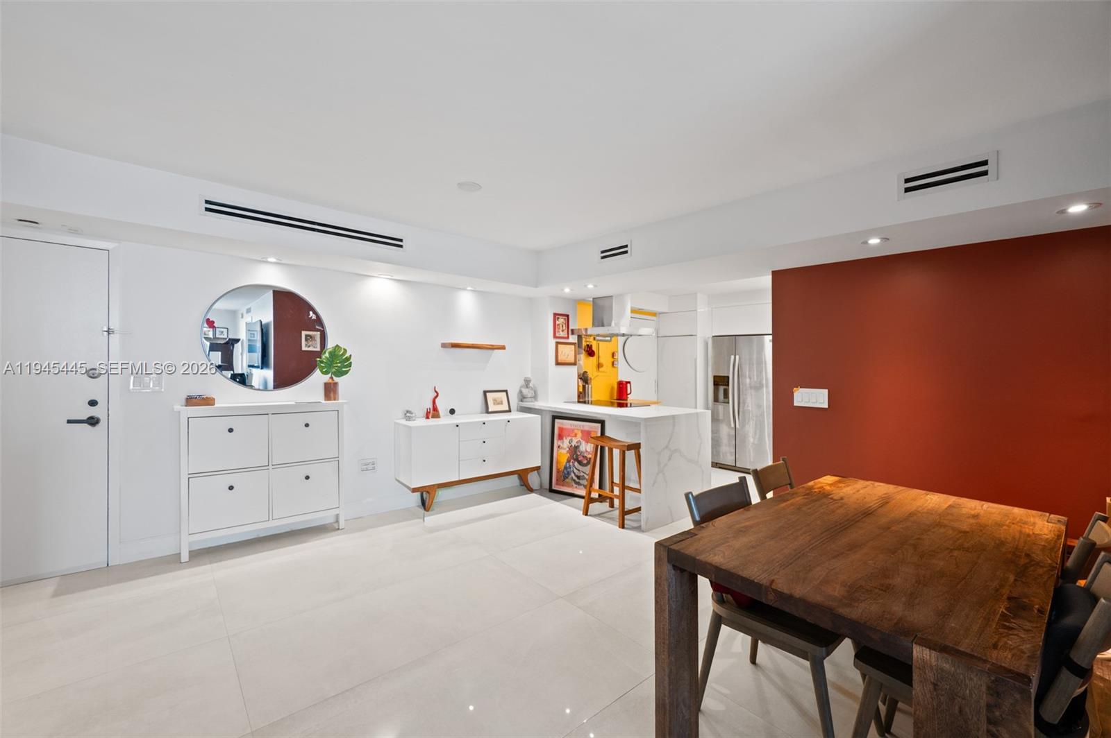 BRICKELL BAY CLUB CONDO - Residential