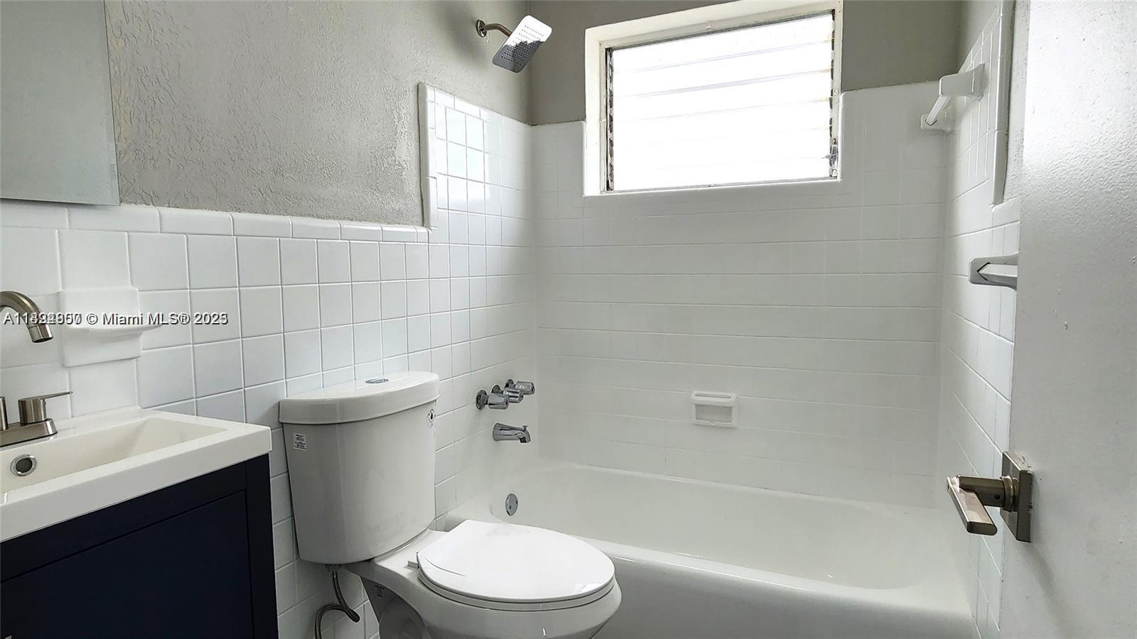 OCEAN BEACH ADDN NO 3 - Residential Lease