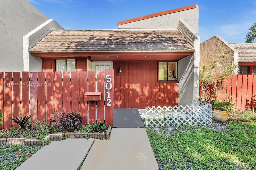 Beautifully Renovated 3-Bedroom, 2-Bath Villa Townhouse in Gated Community!
Step into this move-in ready home featuring tile floors throughout, an updated kitchen with modern finishes, and beautifully renovated bathrooms. Enjoy ample storage space and a spacious layout perfect for comfortable living. Located in a quiet, gated community 2 parking assigned  in Dania Beach—just minutes from top-rated schools, shopping, dining, the Hard Rock Hotel, and Fort Lauderdale International Airport. Don’t miss this prime location and stylish living opportunity!