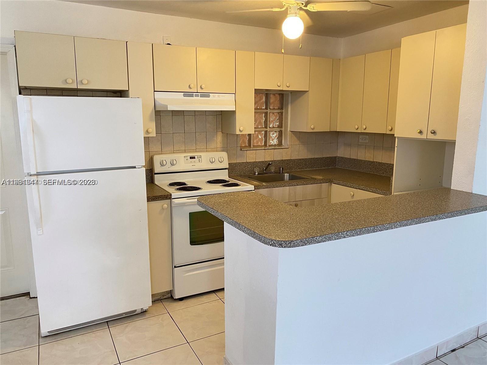 LAKE FOREST SEC ONE - Residential Lease