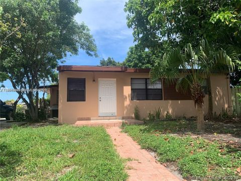 3621 SW 46th Ave 0 West Park FL 33023