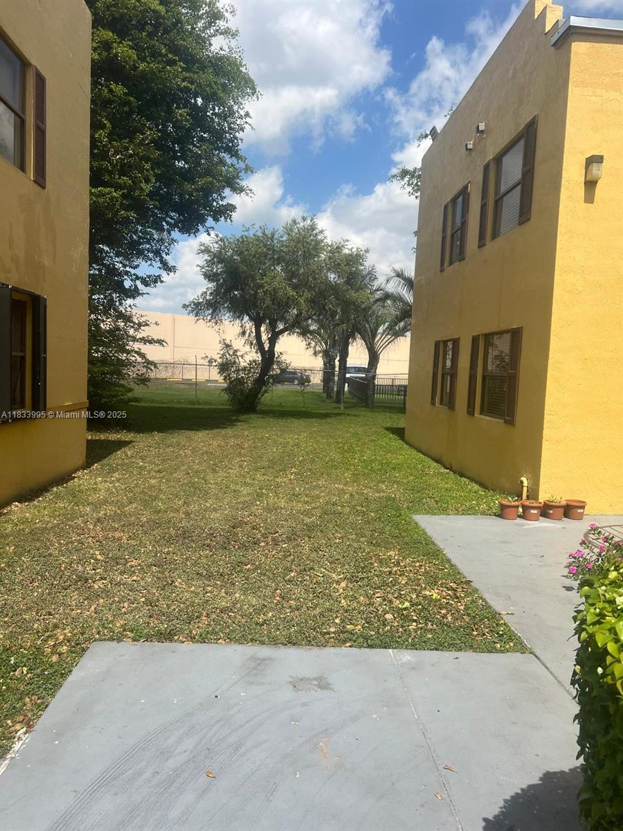 SOLEIL LAKE CONDO - Residential Lease