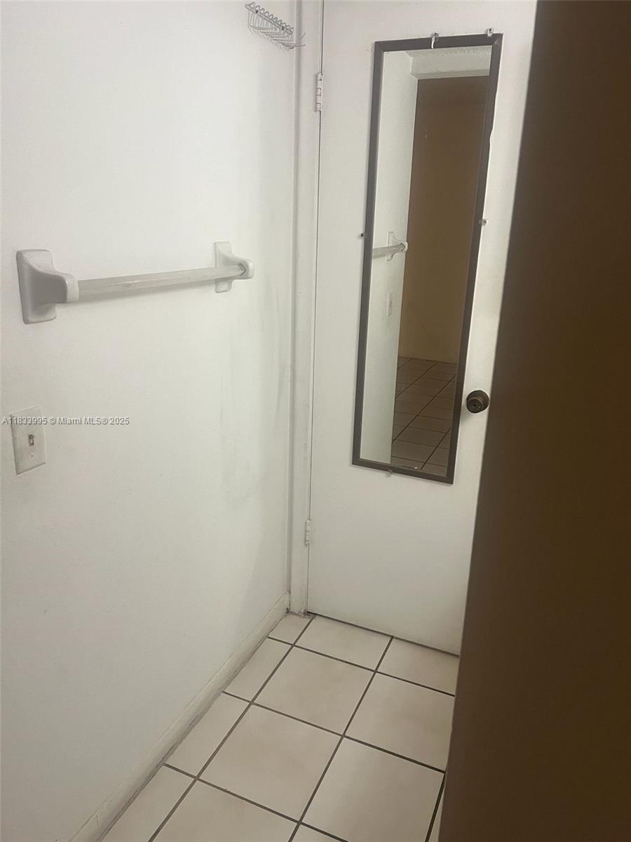 SOLEIL LAKE CONDO - Residential Lease