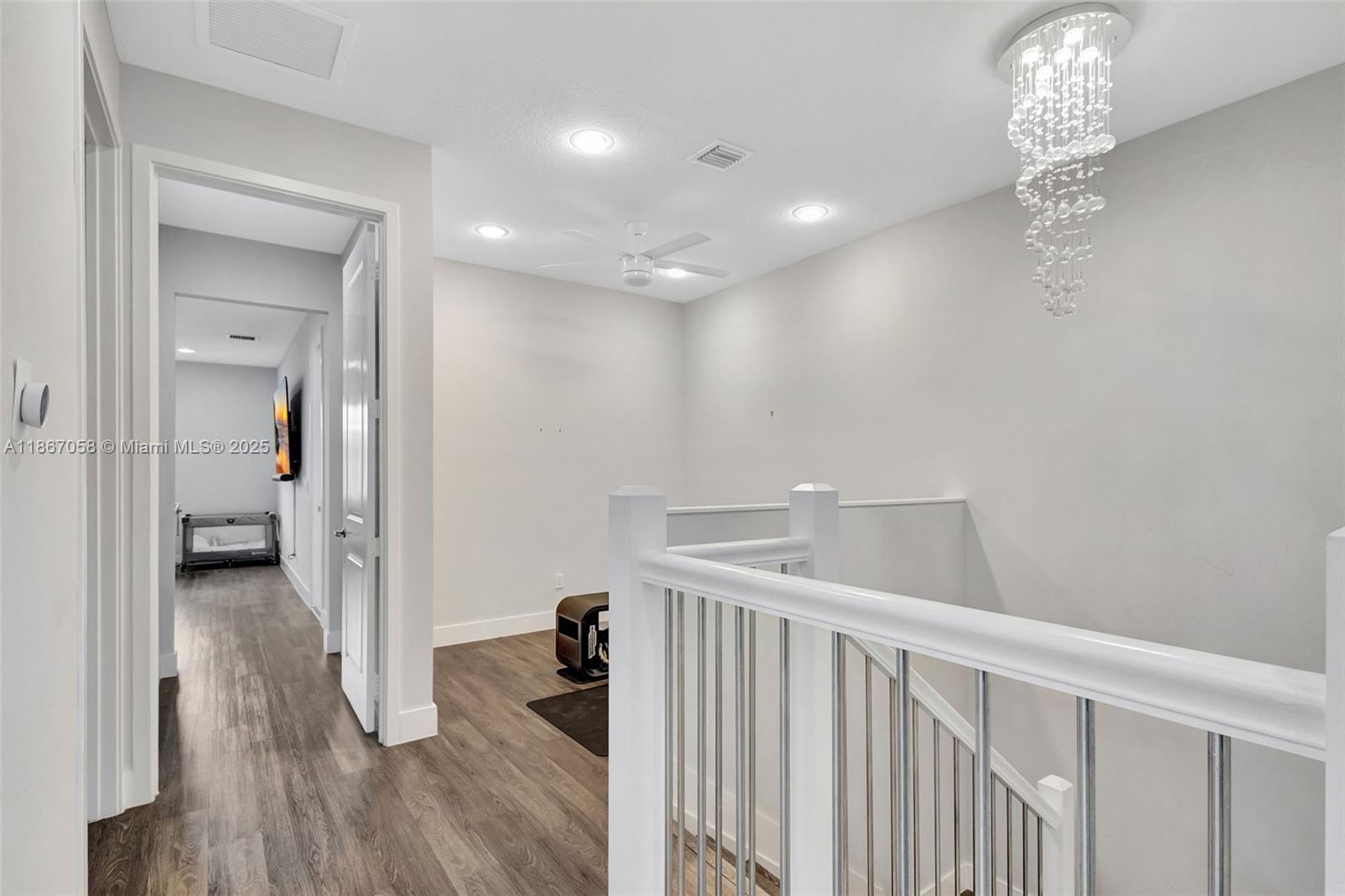 POINTE MIDTOWN - Residential