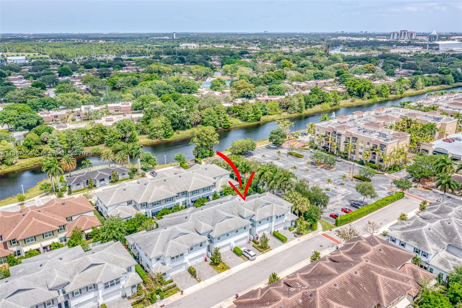 POINTE MIDTOWN - Residential