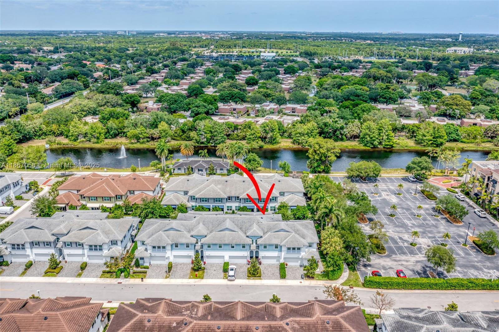 POINTE MIDTOWN - Residential