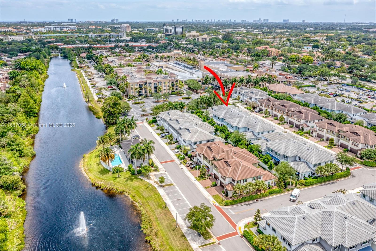 POINTE MIDTOWN - Residential